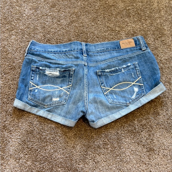 Abercrombie & Fitch Blue Jean Shorts Distressed Cutoff - Picture 3 of 3